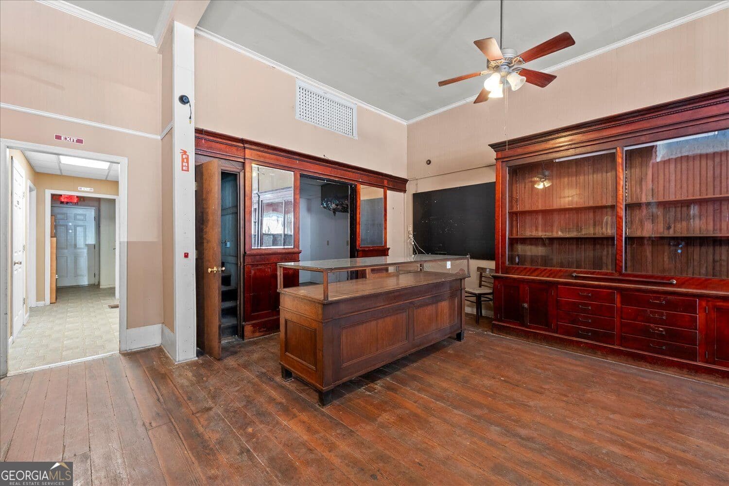 1 bedroom, 2 bathroom, 4,055 sq ft single family residence for sale at 16 E Robert Toombs Avenue, Washington, GA 30673 — photo 8