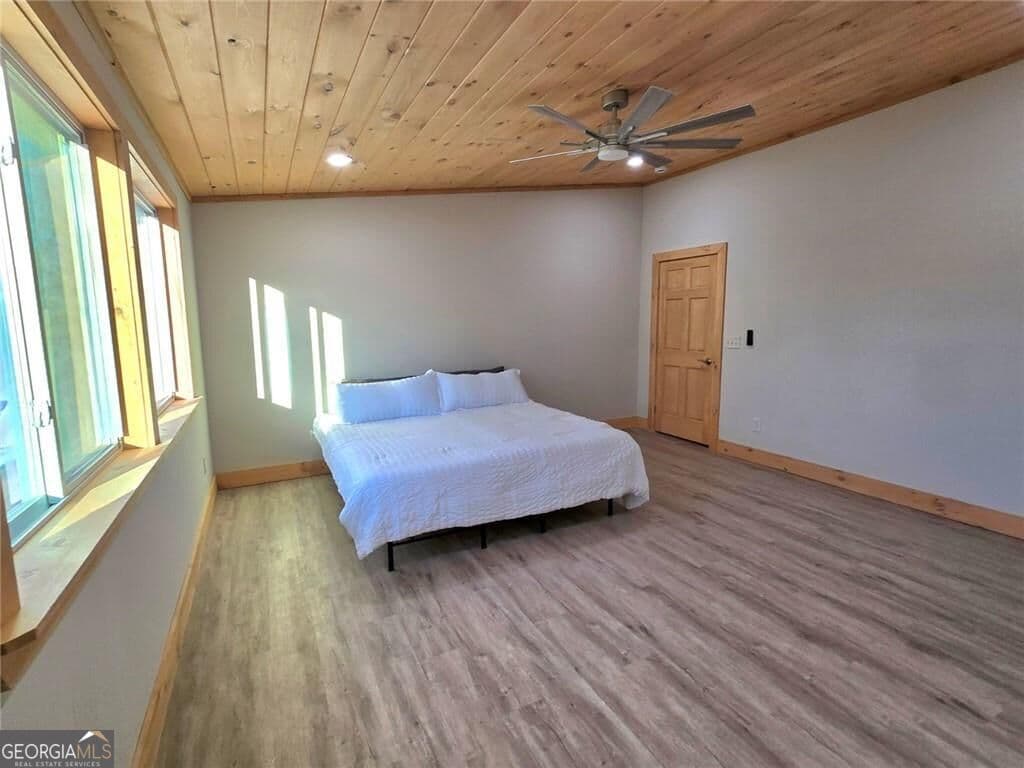 4 bedroom, 2.5 bathroom, 3,219 sq ft single family residence for sale at 2417 Mobile Road, Mccaysville, GA 30555 — photo 9