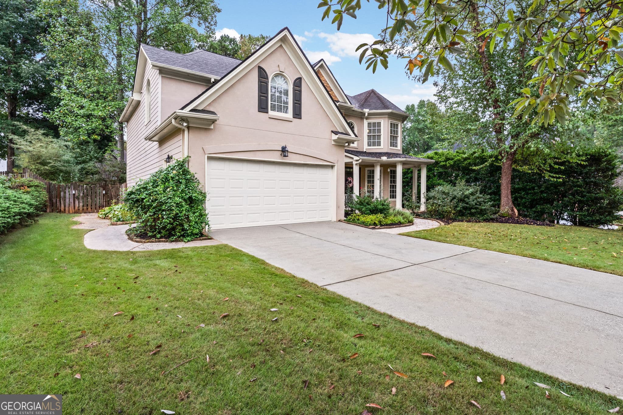 5 bedroom, 4 bathroom, 2,969 sq ft single family residence for sale at 41 Briar Grove, Newnan, GA 30265 — photo 2