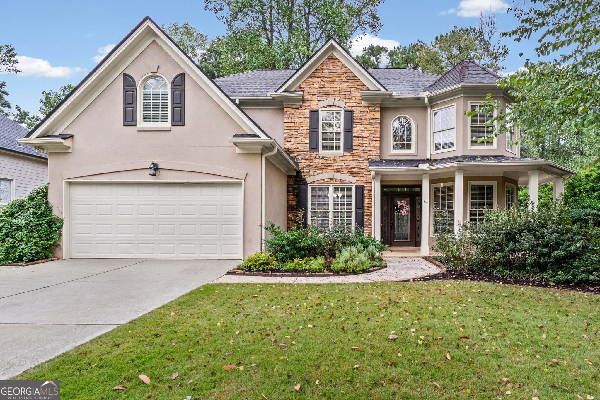 5 bedroom, 4 bathroom, 2,969 sq ft single family residence for sale at 41 Briar Grove, Newnan, GA 30265 — photo 1 of 47