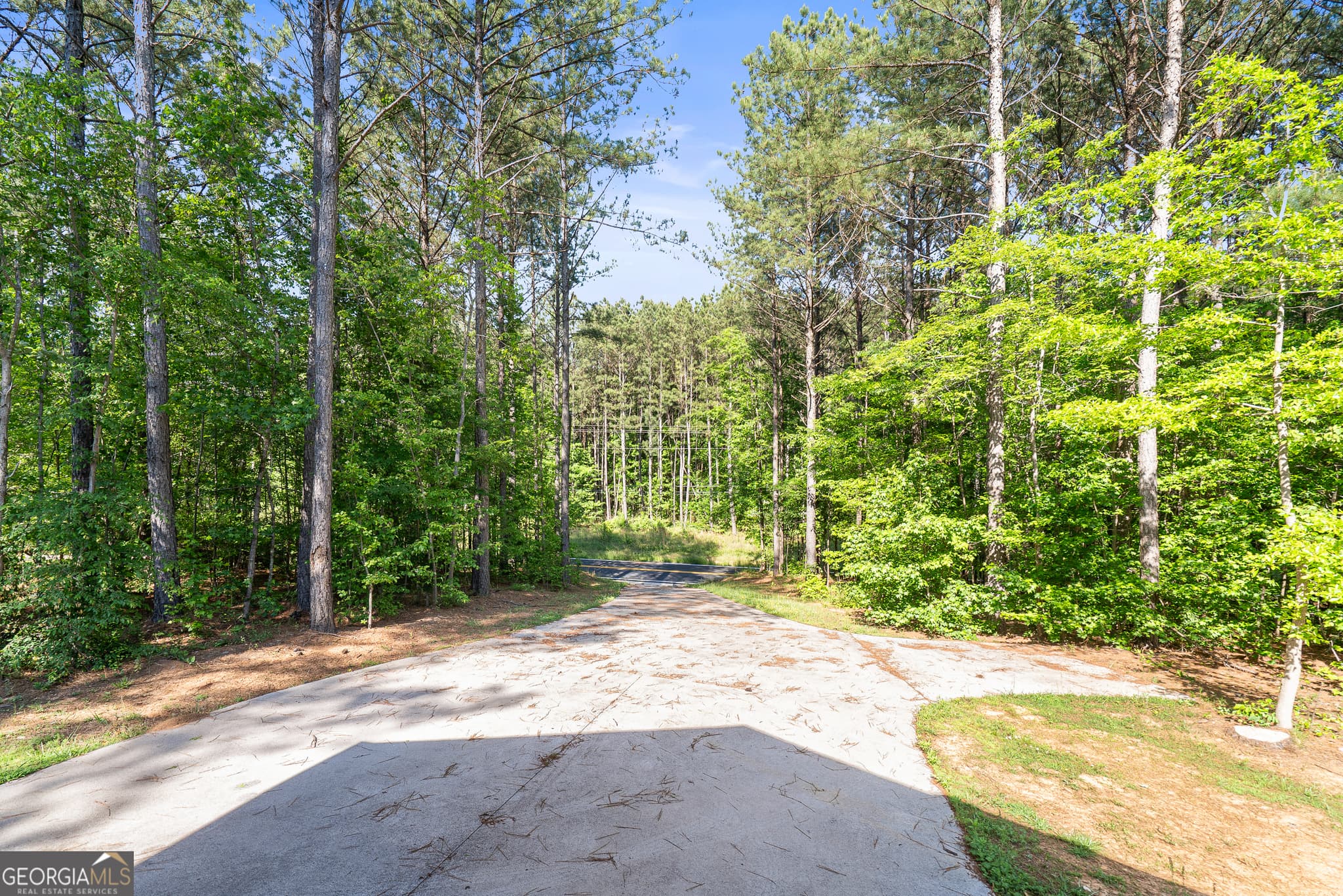 3 bedroom, 2 bathroom, 1,248 sq ft single family residence for sale at 4280 Old Dixie Highway, Dalton, GA 30721 — photo 4