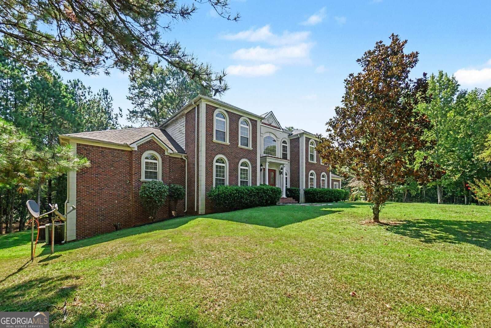 6 bedroom, 4.5 bathroom, 4,139 sq ft single family residence for sale at 5452 Old Dalton Road, Calhoun, GA 30701 — photo 2