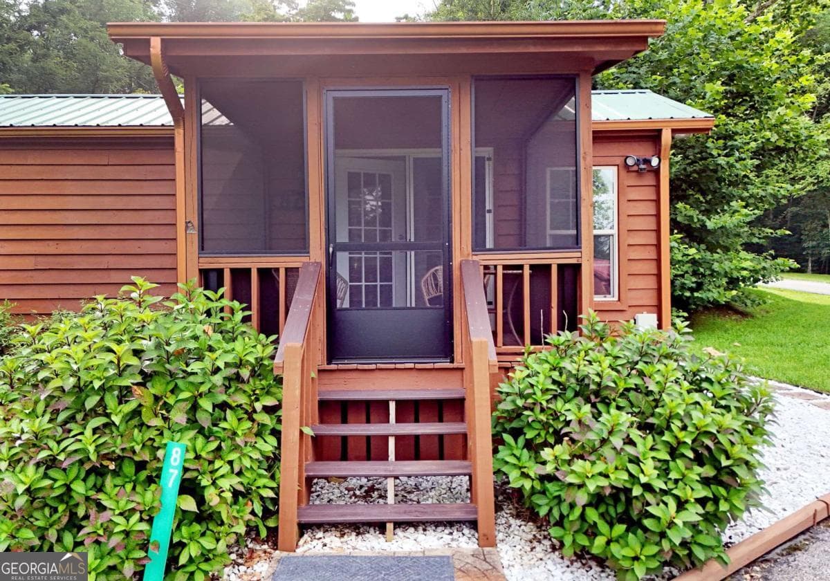 1 bedroom, 1 bathroom, 428 sq ft cabin,single family residence for sale at 87 Chimney Ridge, Blairsville, GA 30512 — photo 7