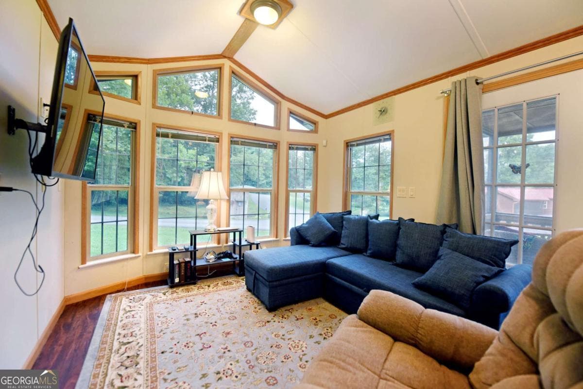 1 bedroom, 1 bathroom, 428 sq ft cabin,single family residence for sale at 87 Chimney Ridge, Blairsville, GA 30512 — photo 4