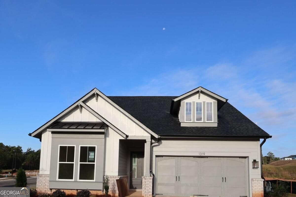 4 bedroom, 3 bathroom, 2,611 sq ft single family residence for sale at 1319 Autumn Lake Drive, Gainesville, GA 30504