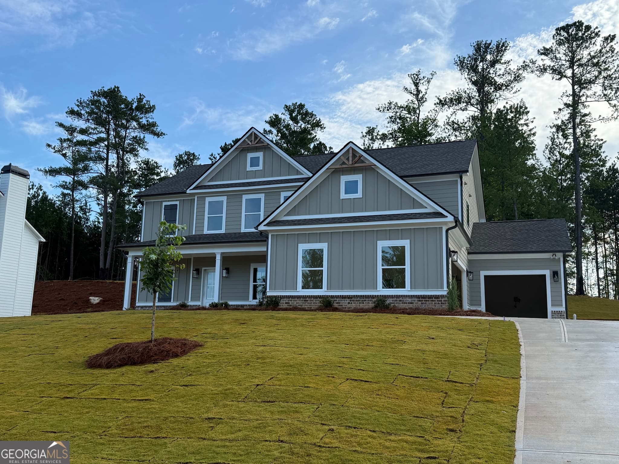 4 bedroom, 3 bathroom, 2,660 sq ft single family residence sold at 1041 COTTONWOOD Lane, Loganville, GA 30052