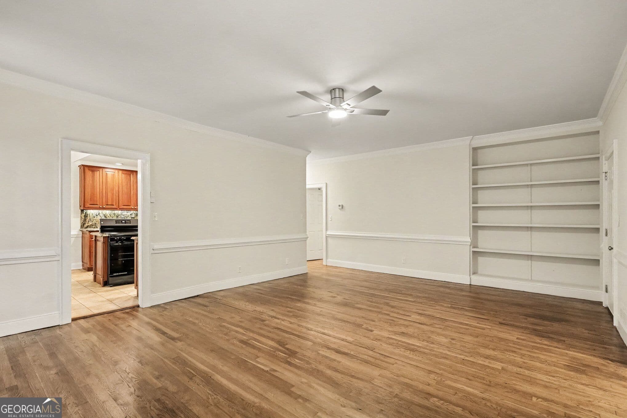 4 bedroom, 4 bathroom, 2,554 sq ft single family residence for sale at 8617 N Shore Drive, Jonesboro, GA 30236 — photo 4