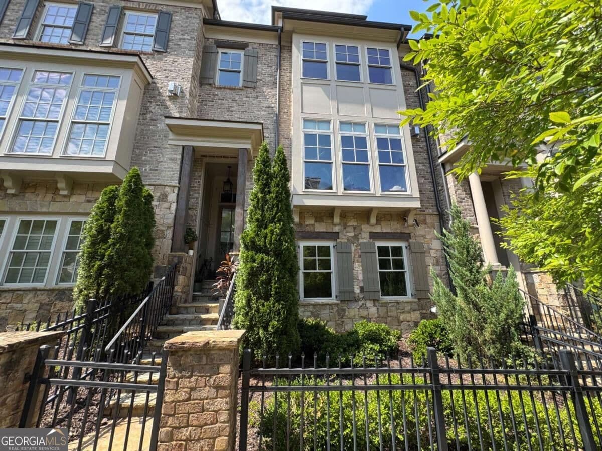 3 bedroom, 3.5 bathroom, 3,200 sq ft townhouse for rent at 1130 Cordia Avenue 38, Atlanta, GA 30318 for $3,950 a month — photo 1 of 1
