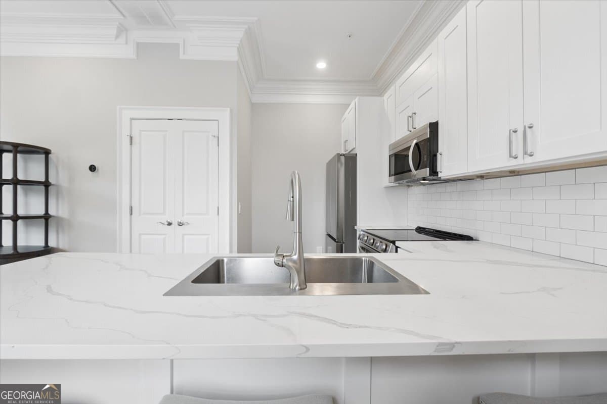 1 bedroom, 1 bathroom, 532 sq ft condominium for sale at 200 W Washington Street UNIT A, Madison, GA 30650 — photo 7