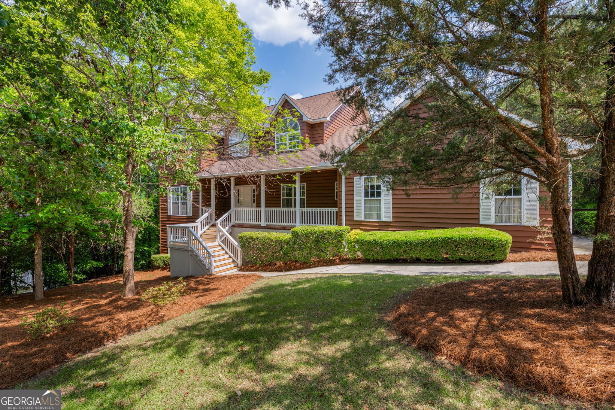 5 bedroom, 3.5 bathroom, 3,233 sq ft single family residence for sale at 2626 Penbrook Lane, Macon, GA 31216