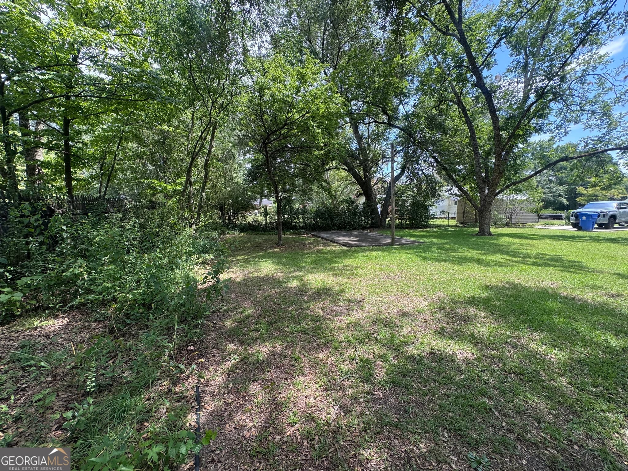 1 bedroom, 1 bathroom, 960 sq ft single family residence under contract at 209 Vernon Street, Dublin, GA 31021 — photo 4