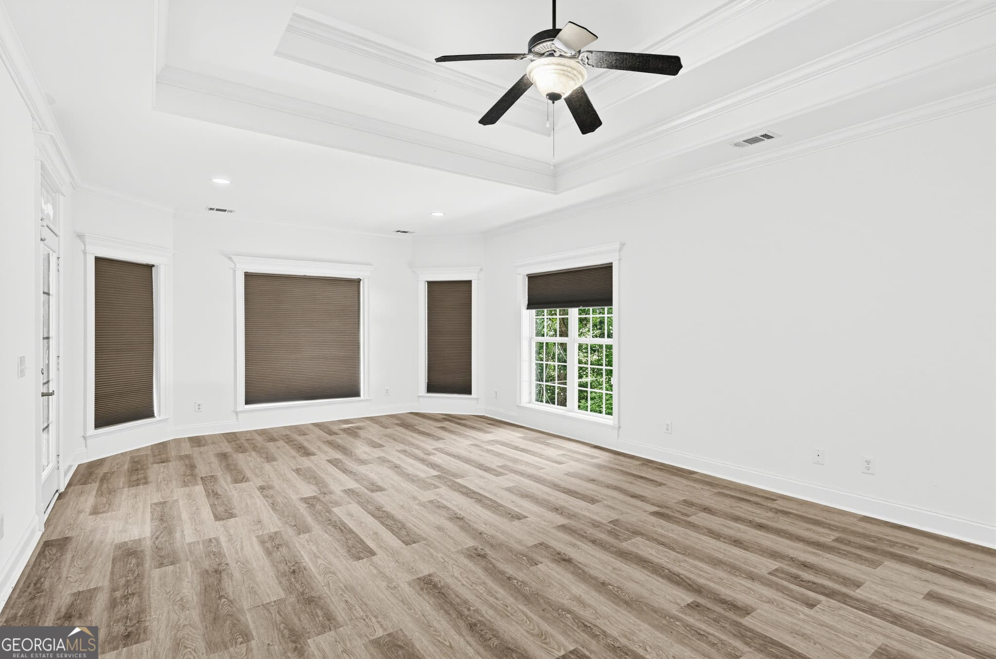 4 bedroom, 3 bathroom, 3,407 sq ft single family residence for sale at 436 Channing Drive, Richmond Hill, GA 31324 — photo 9