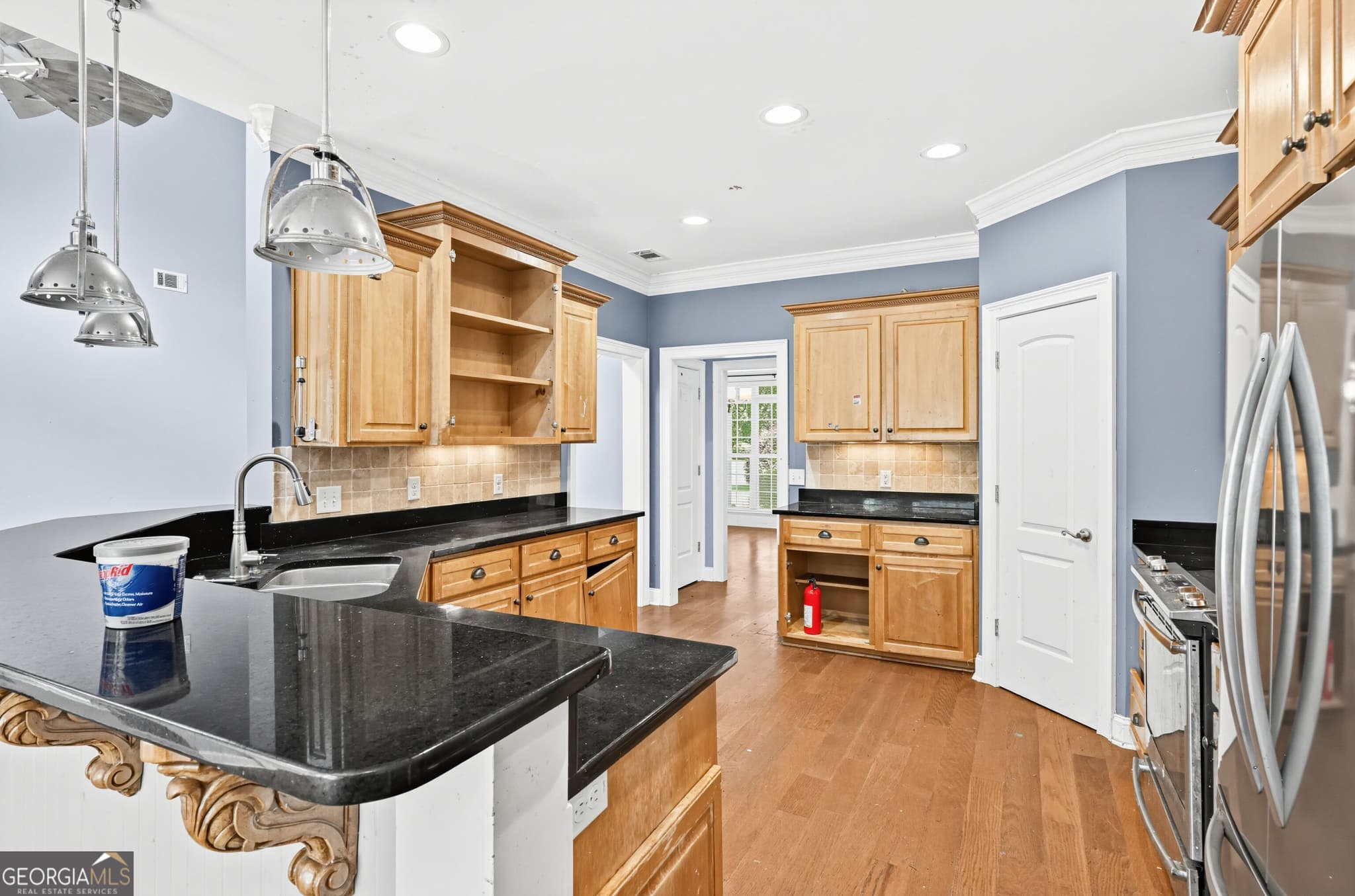 4 bedroom, 3 bathroom, 3,407 sq ft single family residence for sale at 436 Channing Drive, Richmond Hill, GA 31324 — photo 4
