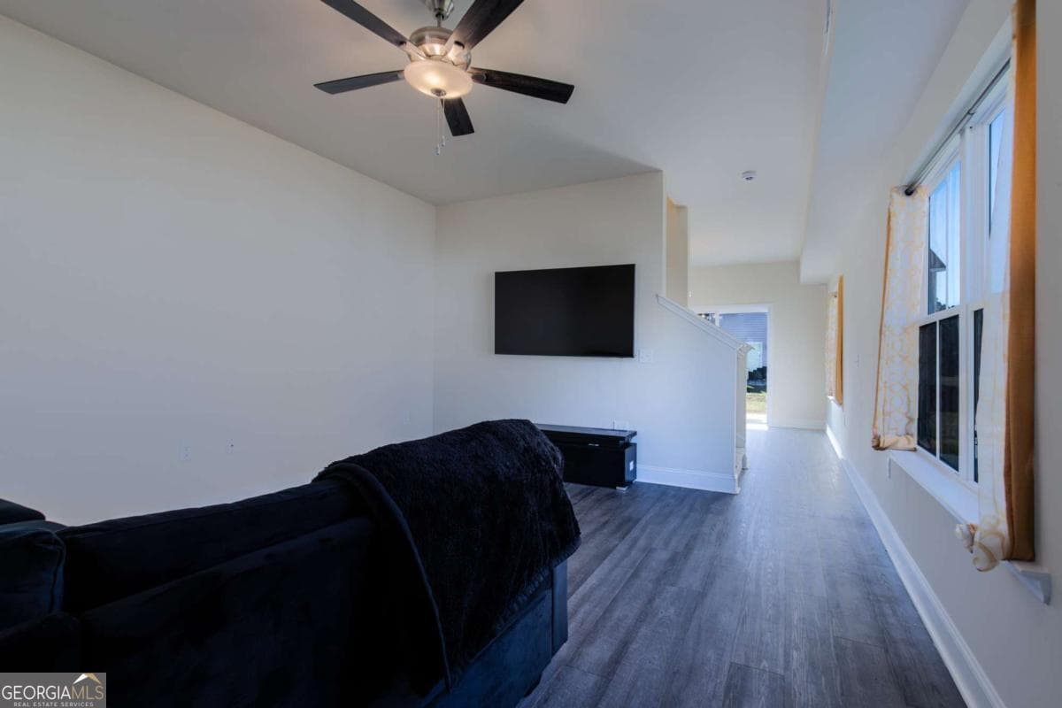 4 bedroom, 2.5 bathroom, 1,801 sq ft single family residence for sale at 703 Mill Creek, Hinesville, GA 31313 — photo 6