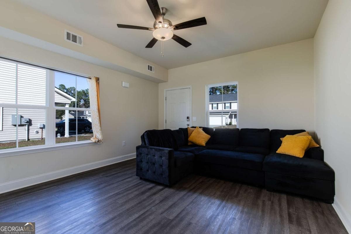 4 bedroom, 2.5 bathroom, 1,801 sq ft single family residence for sale at 703 Mill Creek, Hinesville, GA 31313 — photo 7