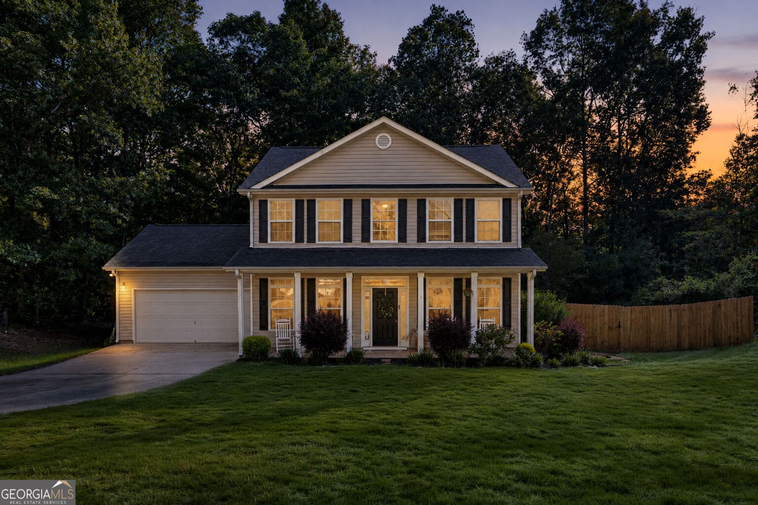 3 bedroom, 2.5 bathroom, 1,818 sq ft single family residence for sale at 42 Bill Estes Road, Senoia, GA 30276 — photo 1 of 48