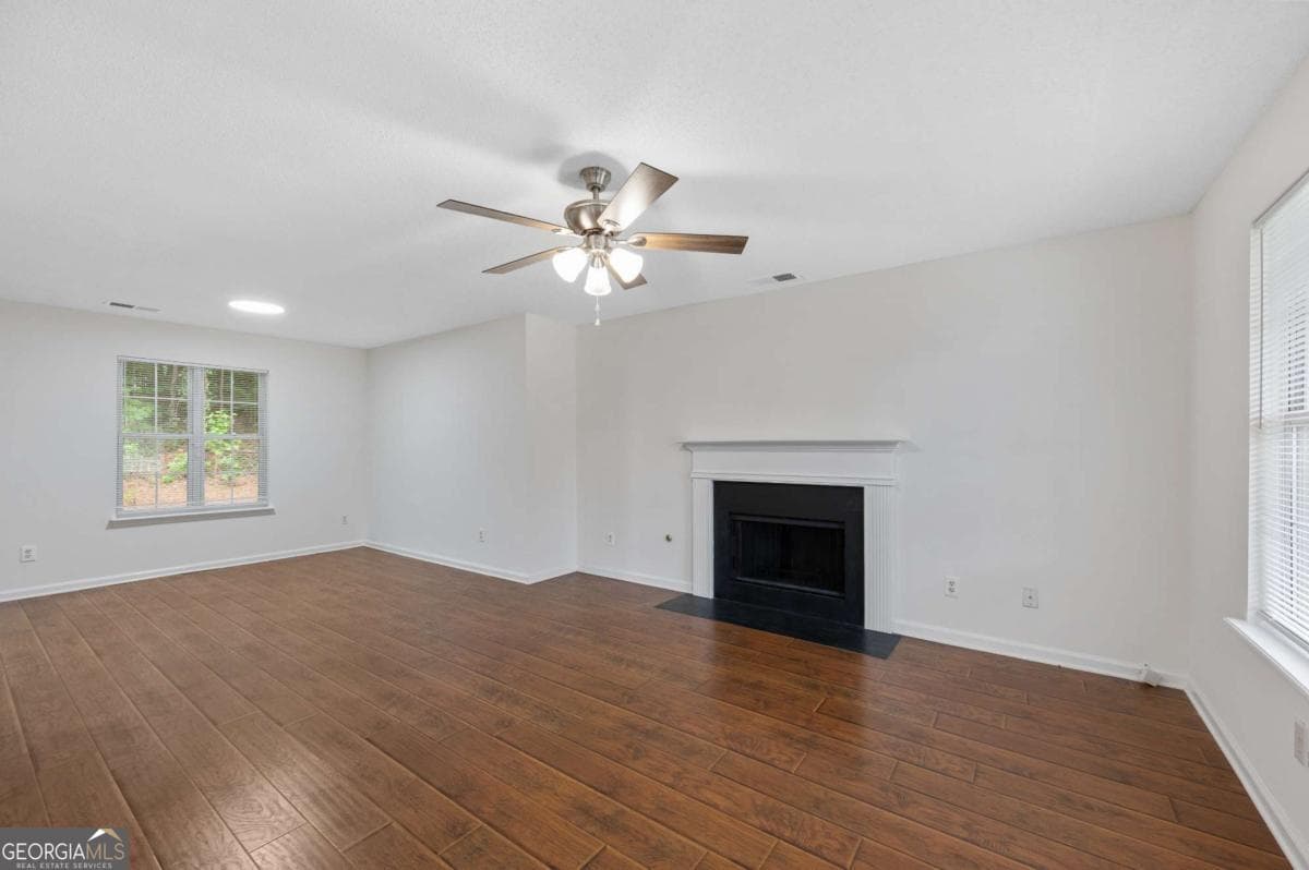 4 bedroom, 2.5 bathroom, 1,701 sq ft single family residence for sale at 2164 Dresden Green, Kennesaw, GA 30144 — photo 7