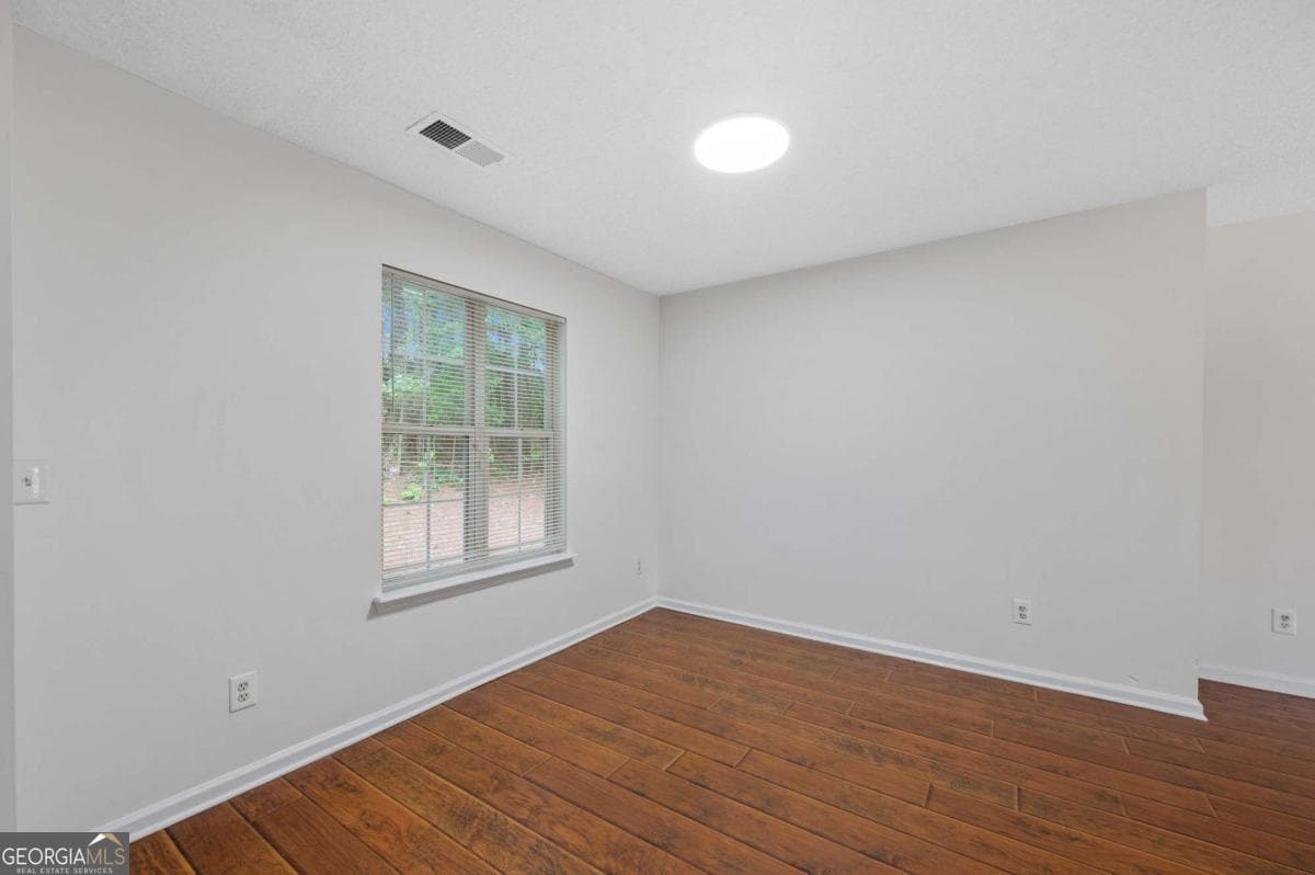 4 bedroom, 2.5 bathroom, 1,701 sq ft single family residence for sale at 2164 Dresden Green, Kennesaw, GA 30144 — photo 10