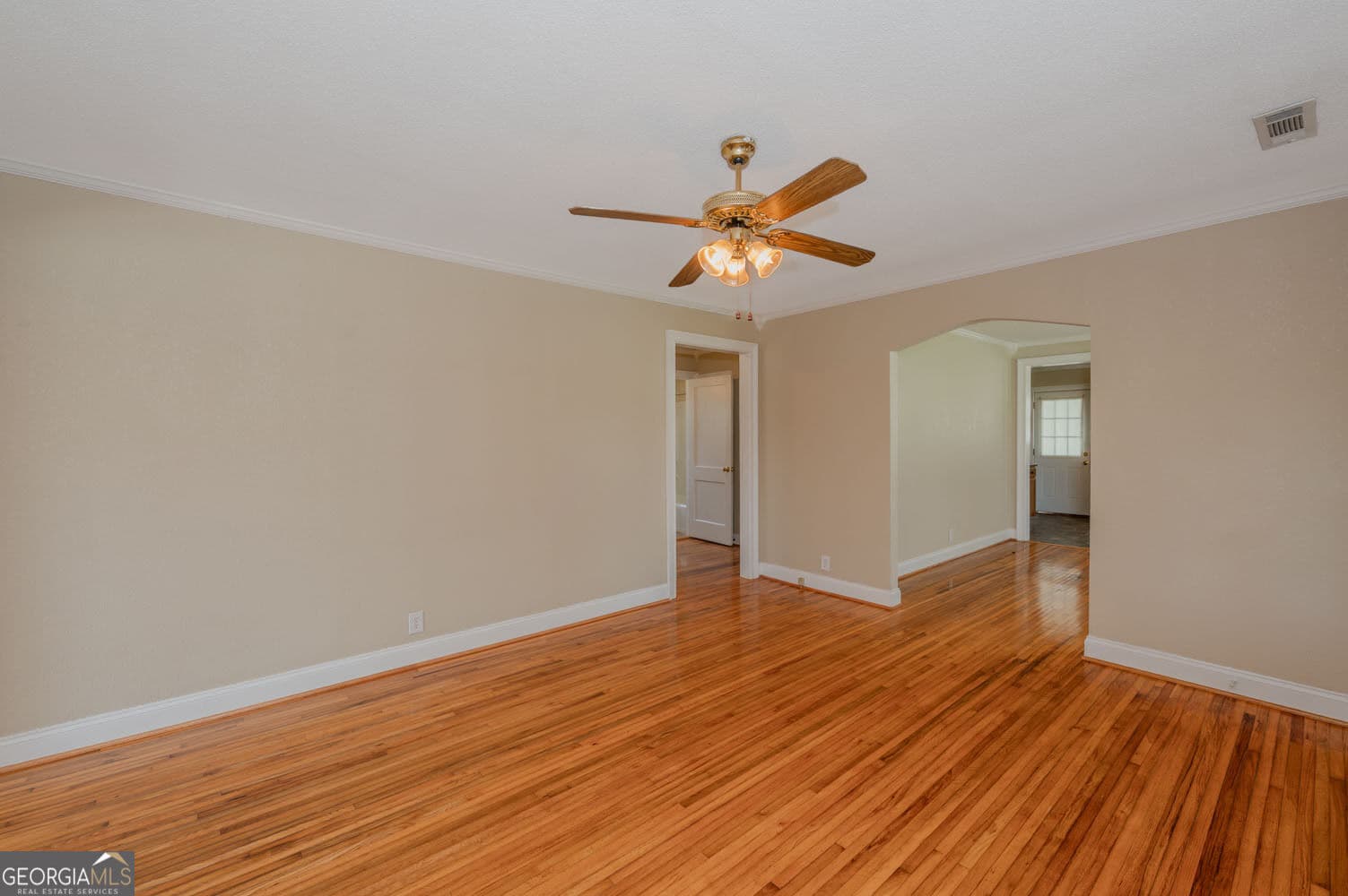 2 bedroom, 1 bathroom, 1,332 sq ft single family residence for sale at 21 Dickeyville Road, Trion, GA 30753 — photo 6