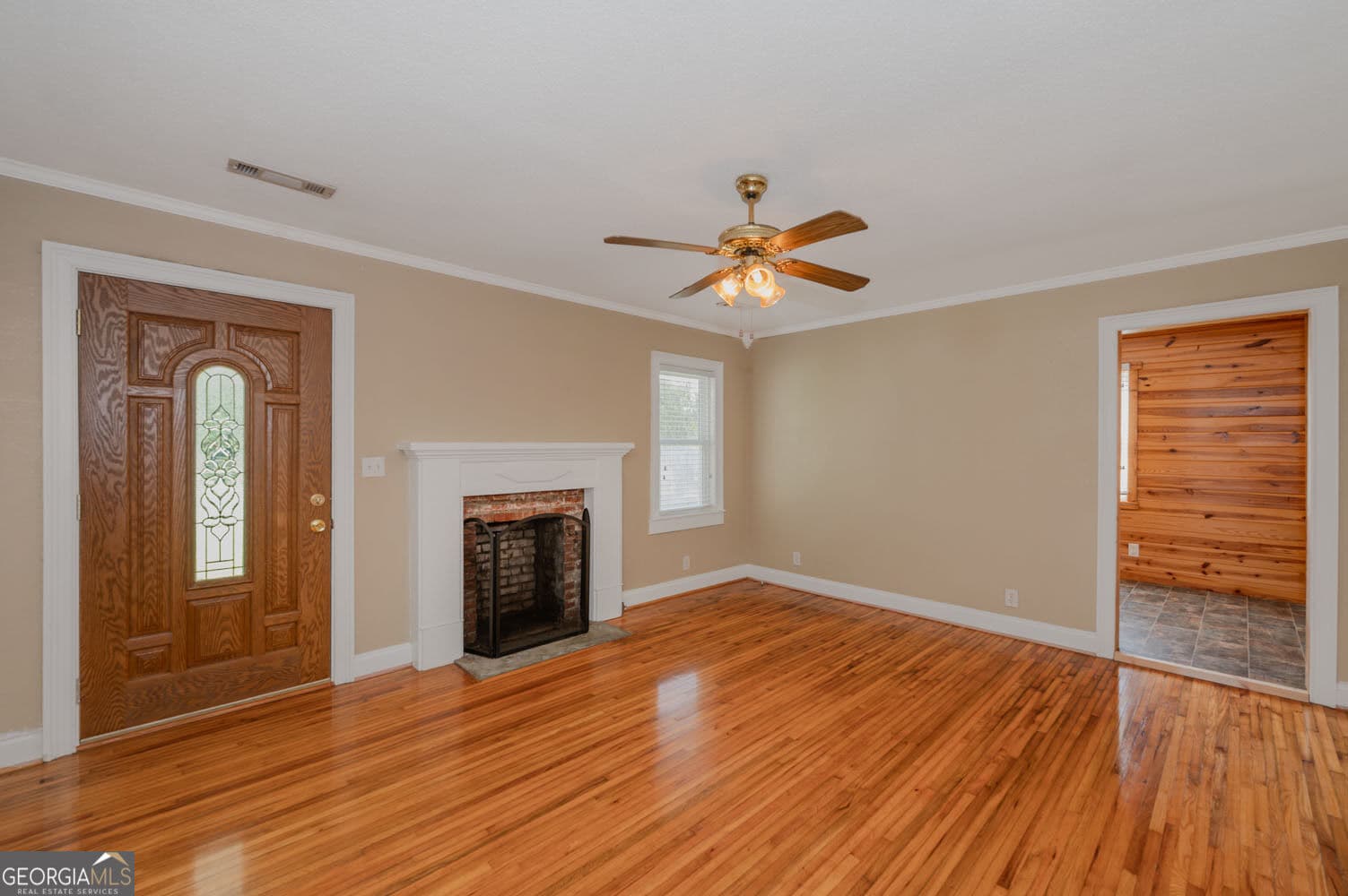 2 bedroom, 1 bathroom, 1,332 sq ft single family residence for sale at 21 Dickeyville Road, Trion, GA 30753 — photo 5