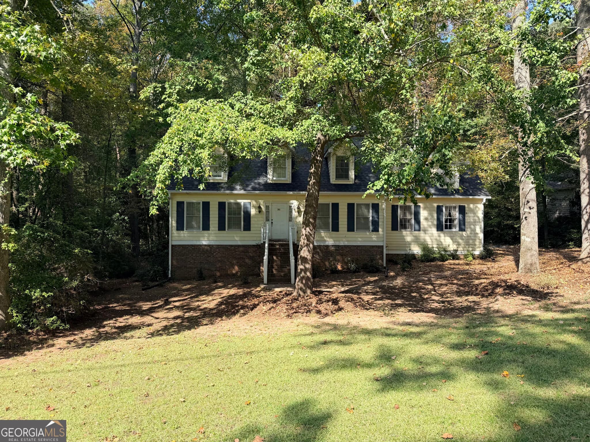 3 bedroom, 2.5 bathroom, 2,676 sq ft single family residence for sale at 105 Northlake Dr, Carrollton, GA 30117 — photo 2