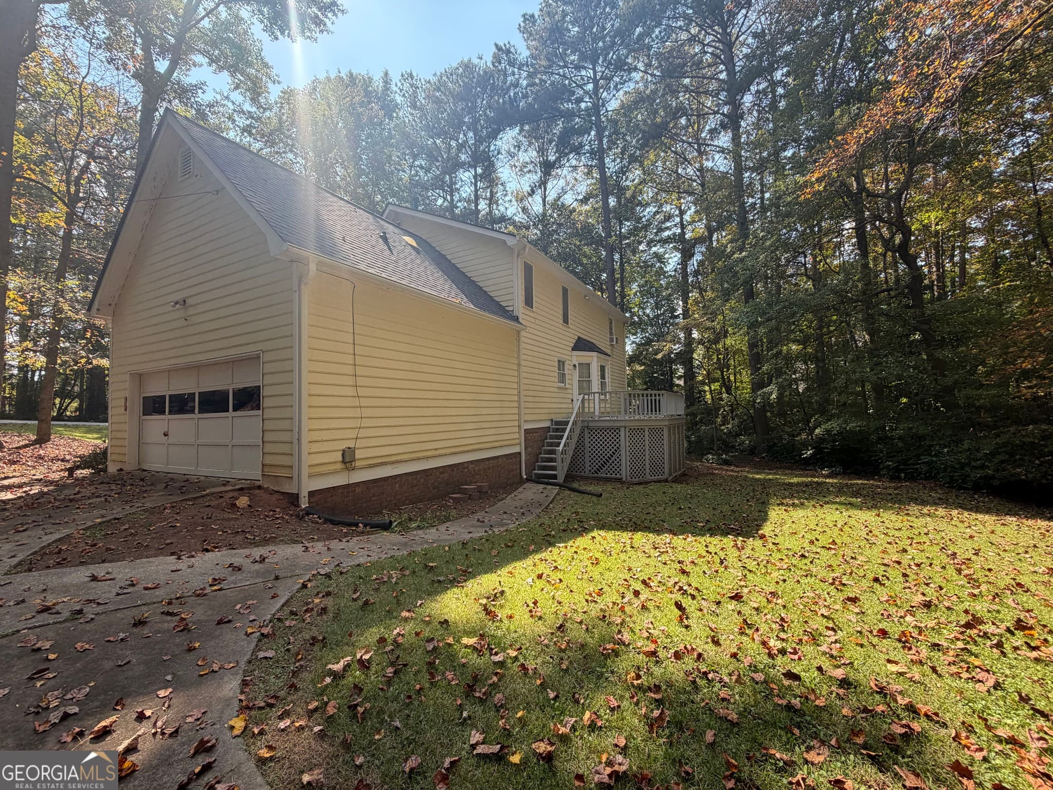 3 bedroom, 2.5 bathroom, 2,676 sq ft single family residence for sale at 105 Northlake Dr, Carrollton, GA 30117 — photo 5