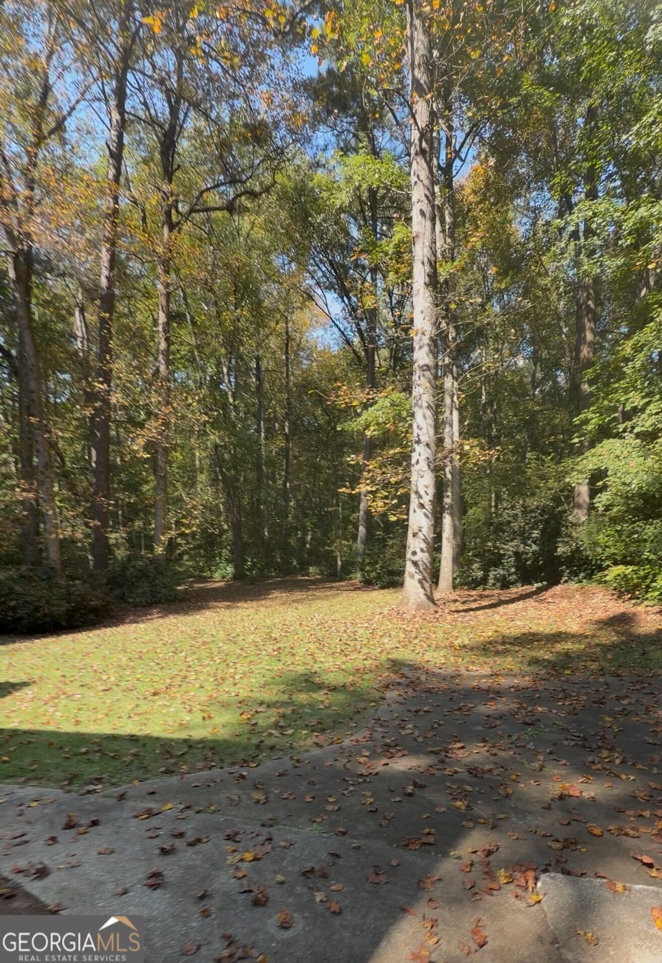 3 bedroom, 2.5 bathroom, 2,676 sq ft single family residence for sale at 105 Northlake Dr, Carrollton, GA 30117 — photo 10