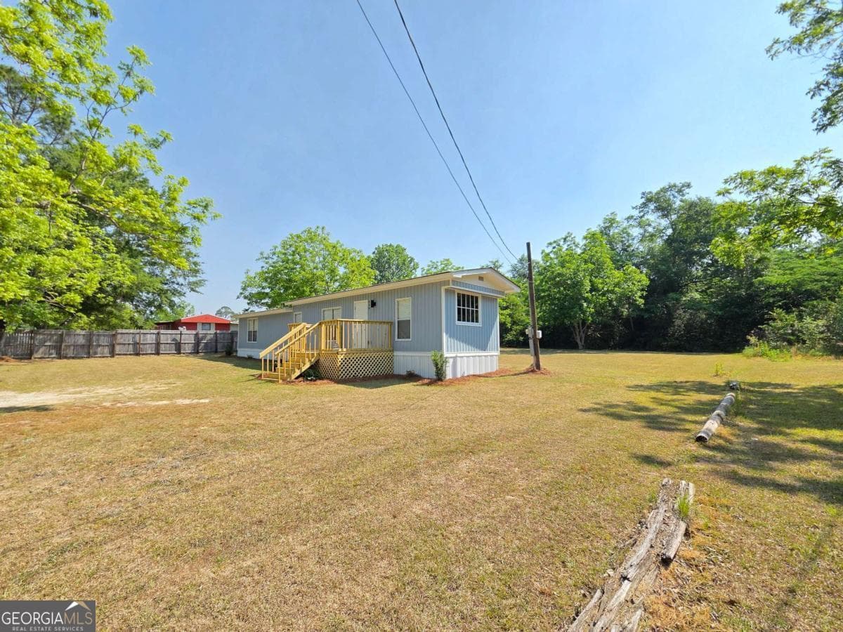 2 bedroom, 1 bathroom, 784 sq ft manufactured home,single family residence for sale at 956 Donaldson Street, Metter, GA 30439 — photo 6