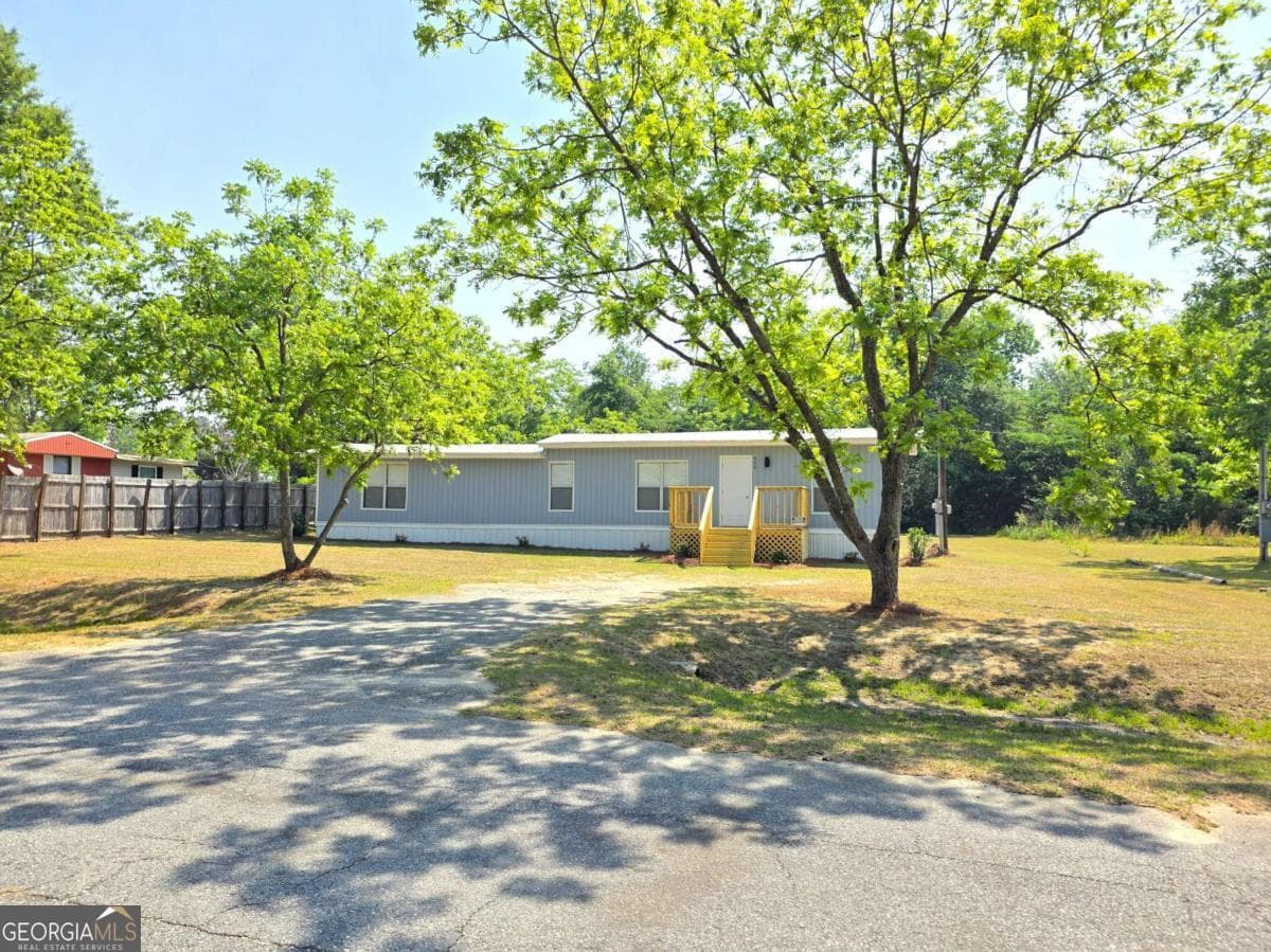 2 bedroom, 1 bathroom, 784 sq ft manufactured home,single family residence for sale at 956 Donaldson Street, Metter, GA 30439 — photo 4