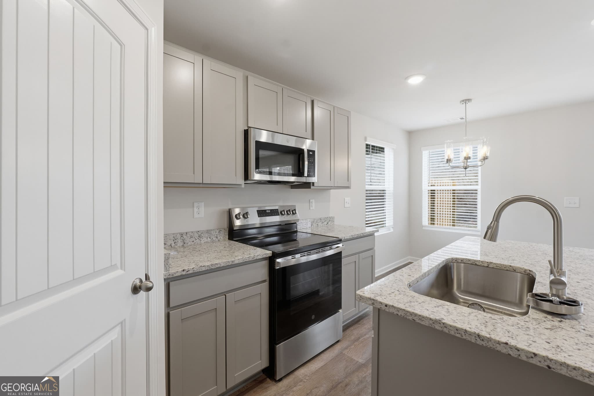 3 bedroom, 2.5 bathroom, 1,579 sq ft townhouse for sale at 228 Norchester Avenue, Hogansville, GA 30230 — photo 10