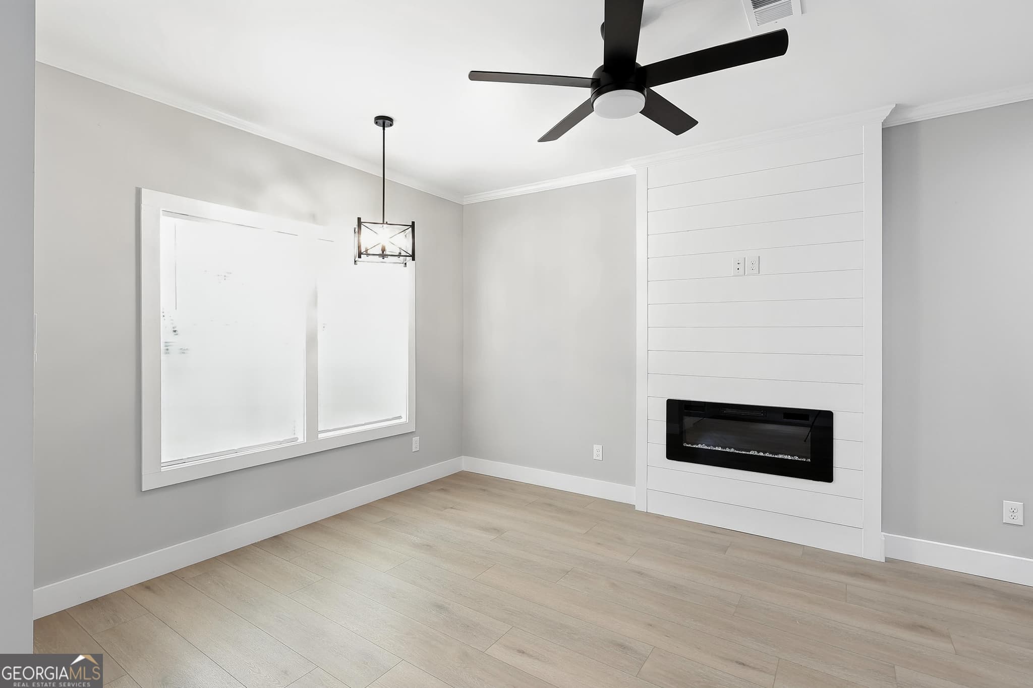 5 bedroom, 5 bathroom, 2,250 sq ft single family residence for rent at 224 Brad Street B, Royston, GA 30662 for $2,000 a month — photo 3