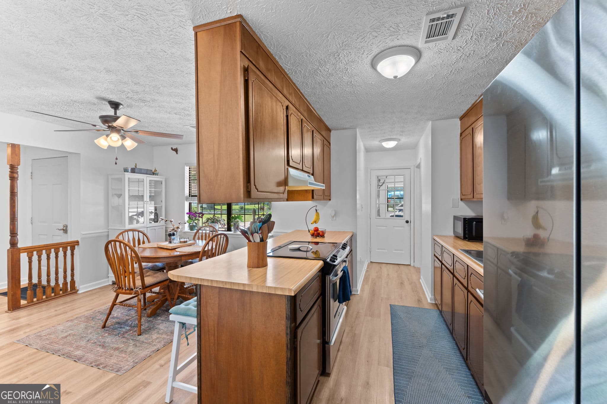4 bedroom, 2 bathroom, 1,483 sq ft single family residence for sale at 103 Sun Valley Court, Warner Robins, GA 31093 — photo 8