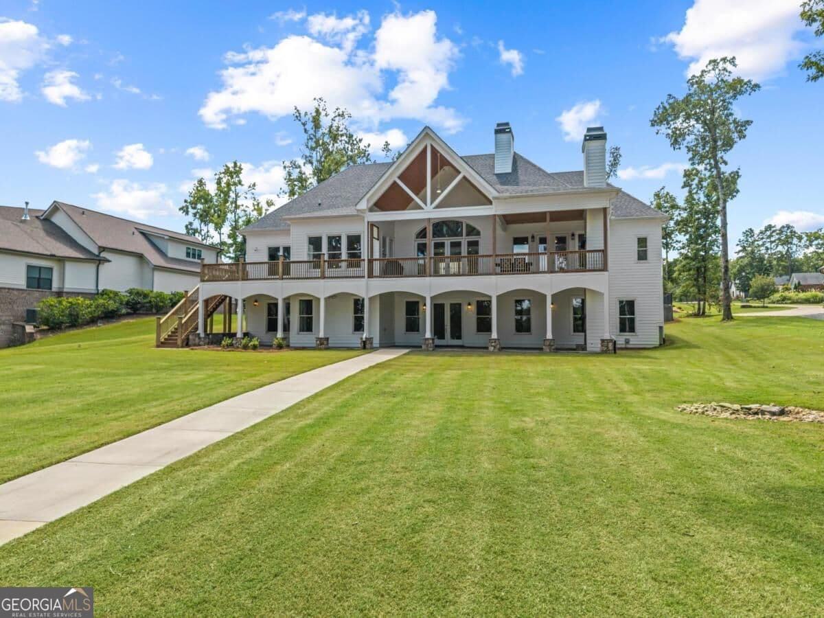 6 bedroom, 5 bathroom, 6,357 sq ft single family residence for sale at 175 Harmony Bay Drive, Eatonton, GA 31024 — photo 6
