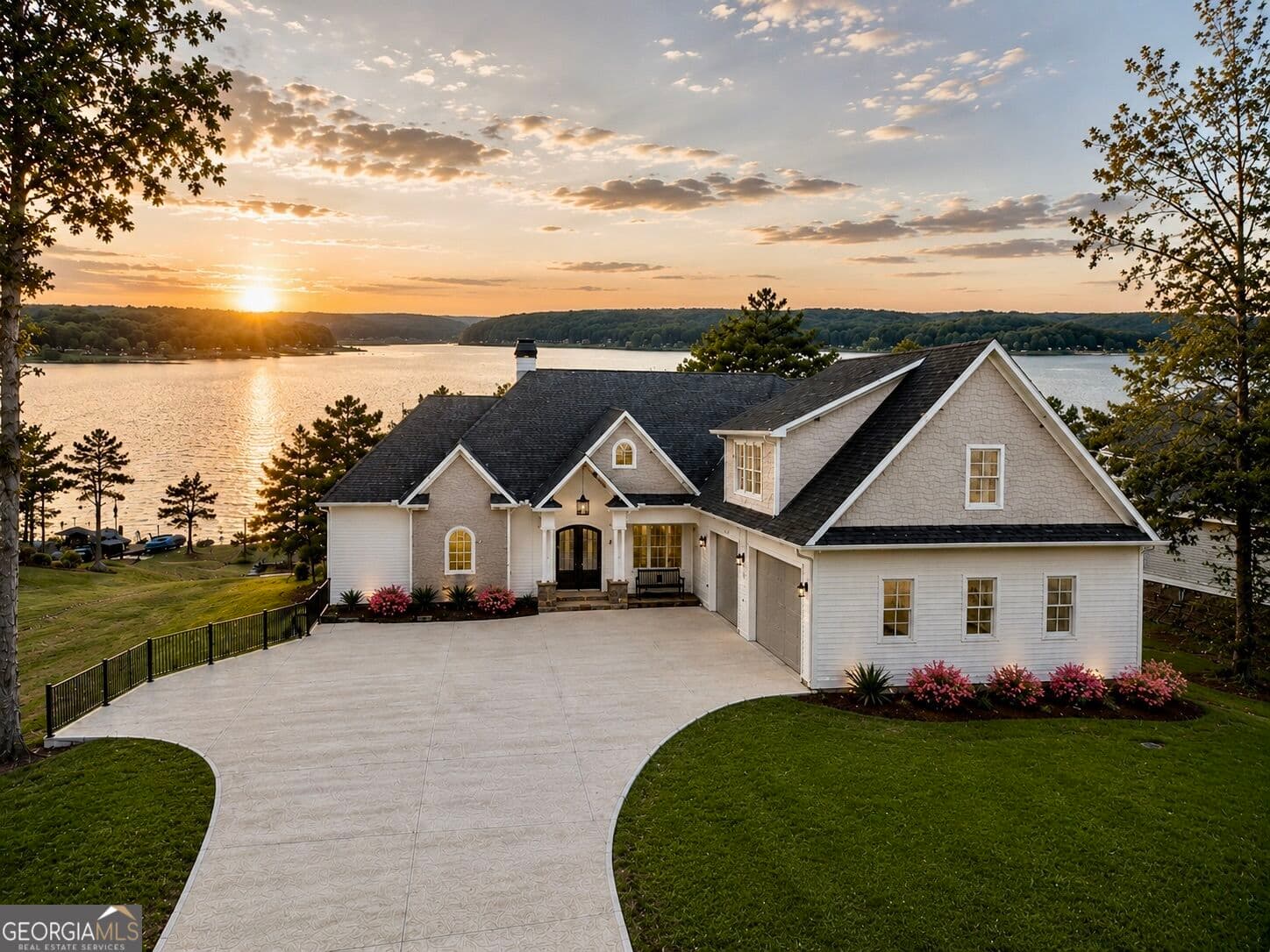 6 bedroom, 5 bathroom, 6,357 sq ft single family residence for sale at 175 Harmony Bay Drive, Eatonton, GA 31024 — photo 1 of 66