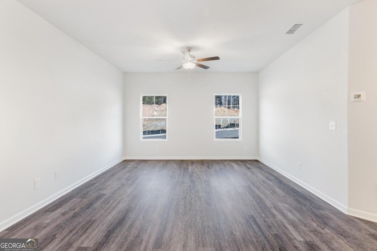 3 bedroom, 2.5 bathroom townhouse for sale at 405 Whitehorse Way, Conyers, GA 30094 — photo 9