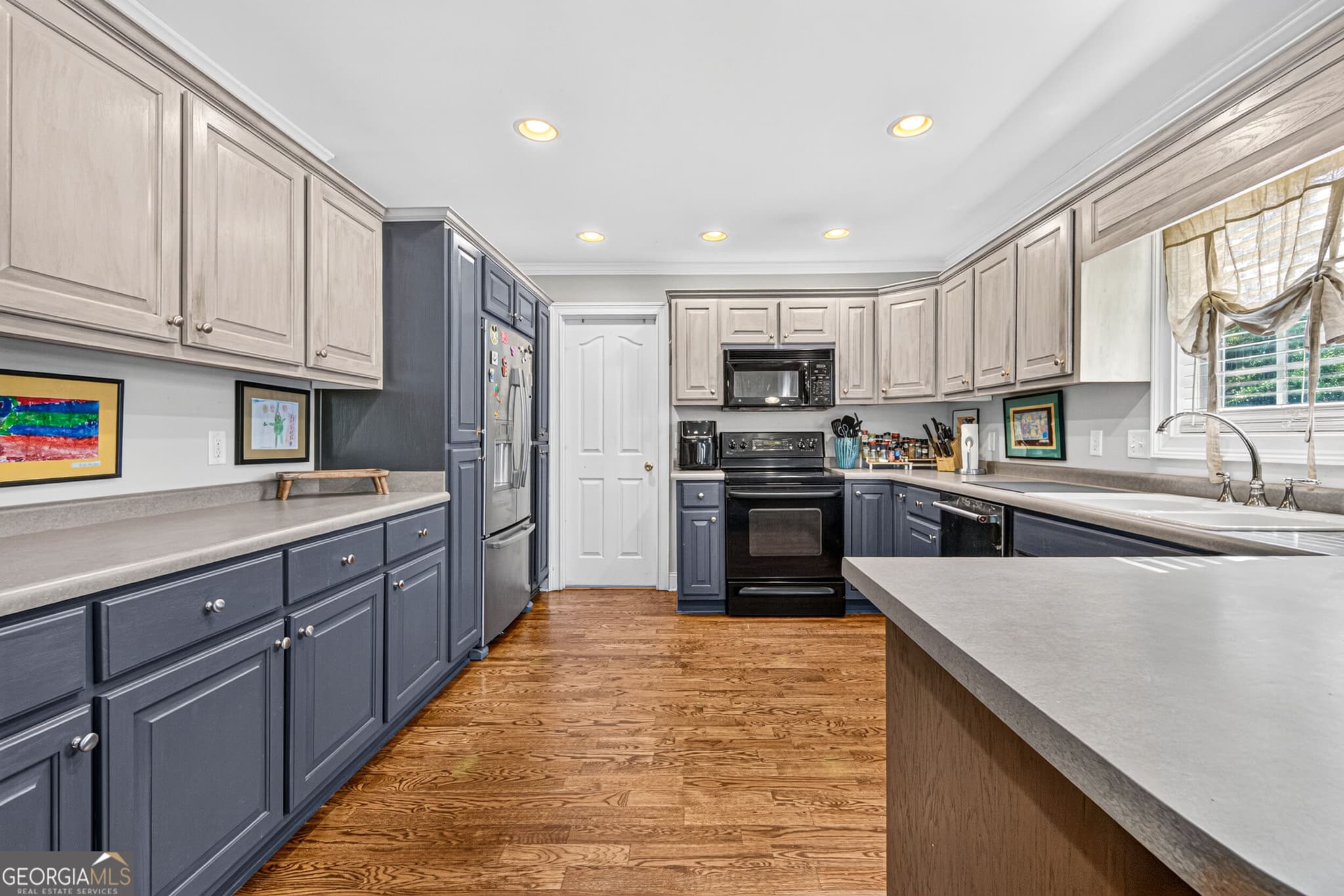 3 bedroom, 2.5 bathroom, 1,839 sq ft single family residence for sale at 223 Stonebrook Drive, Demorest, GA 30535 — photo 7