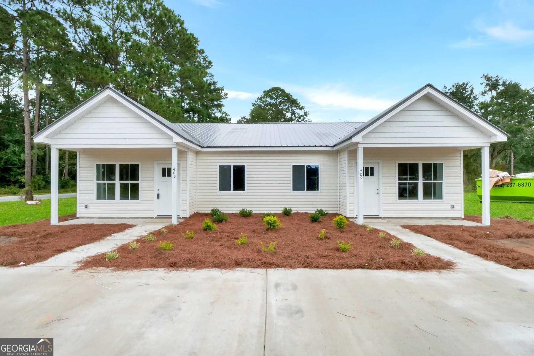 6 bedroom, 4 bathroom, 2,392 sq ft mixed use under contract at 728 Talmadge Road LOT 6, Allenhurst, GA 31301