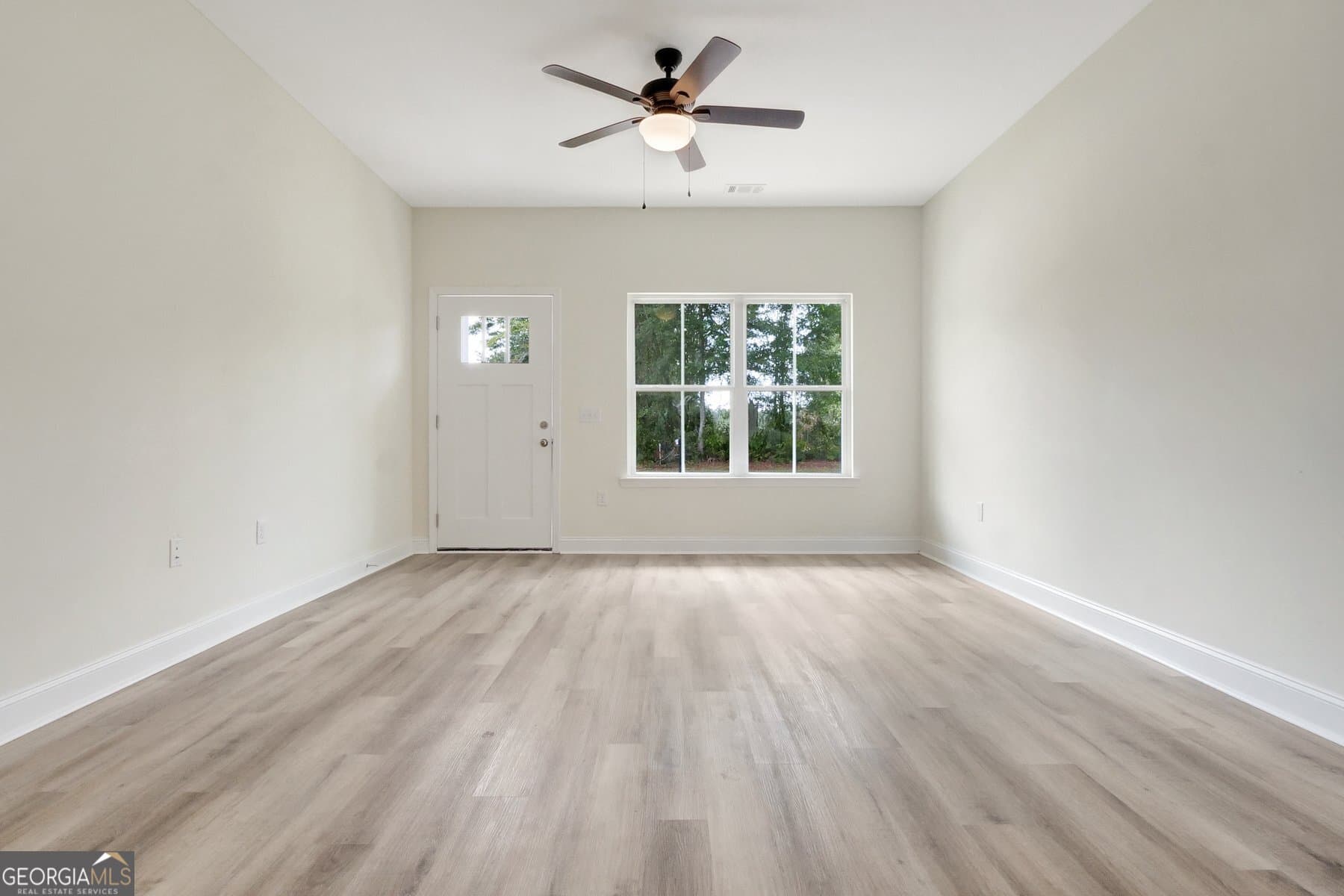 6 bedroom, 4 bathroom, 2,392 sq ft mixed use under contract at 728 Talmadge Road LOT 6, Allenhurst, GA 31301 — photo 5