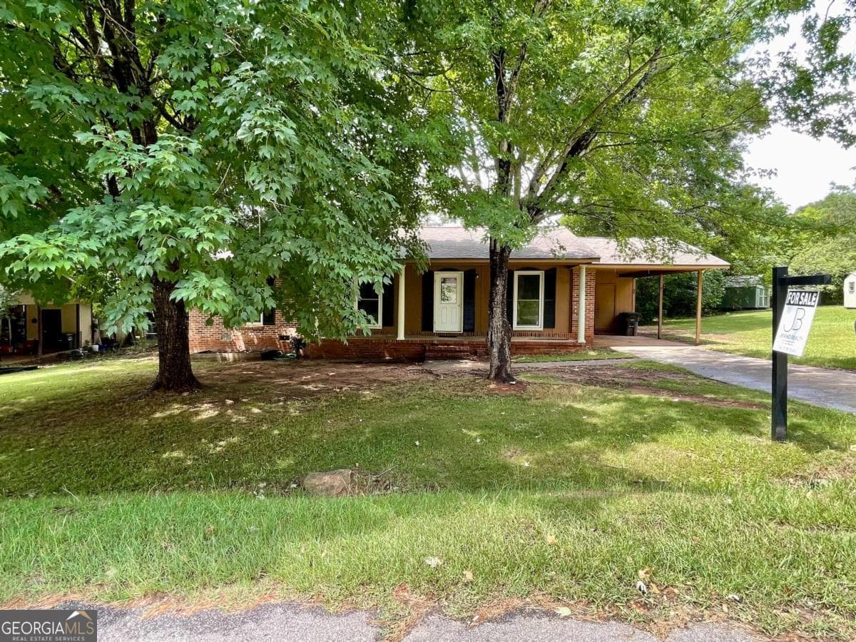 3 bedroom, 1.5 bathroom, 1,175 sq ft single family residence for sale at 205 Lovelace Way, Washington, GA 30673 — photo 2