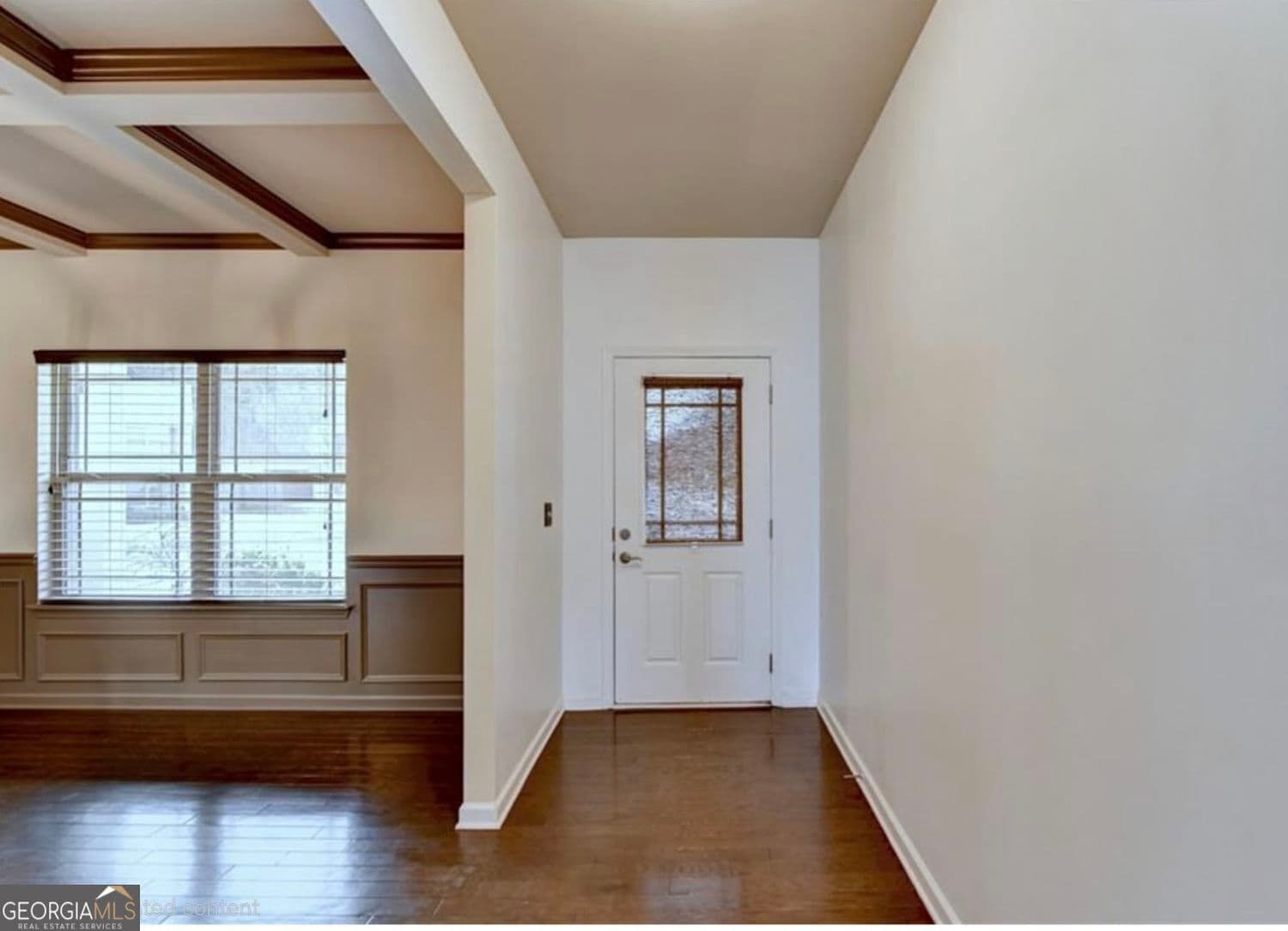 5 bedroom, 3.5 bathroom, 3,499 sq ft single family residence for rent at 1376 Castleberry Drive, Buford, GA 30518 for $4,000 a month — photo 3