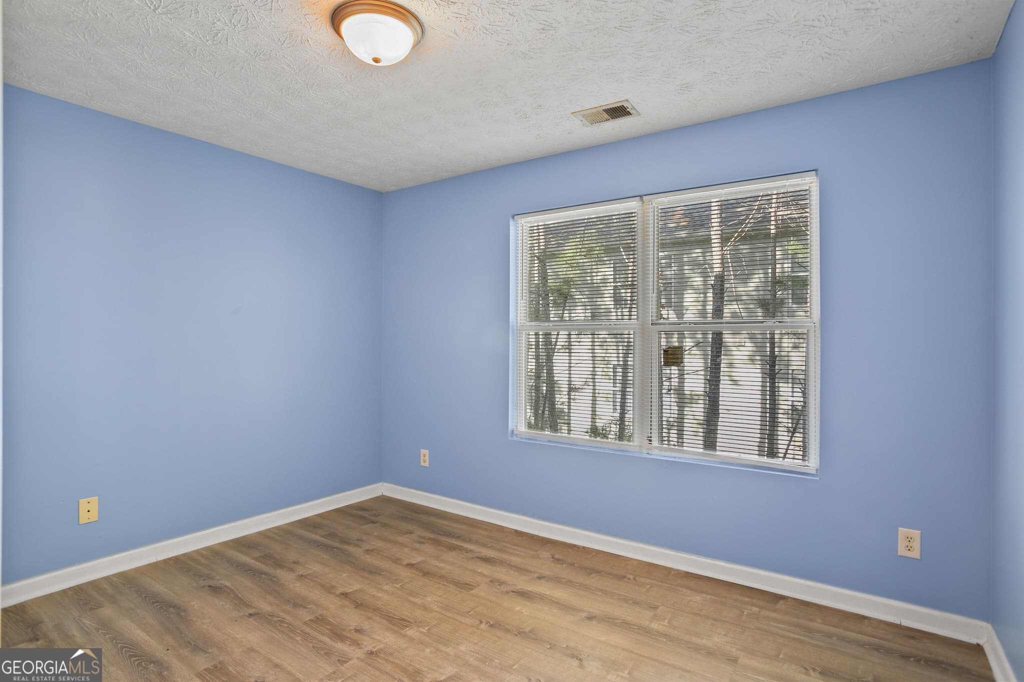 3 bedroom, 2 bathroom condominium for rent at 12203 Fairington Ridge Circle, Lithonia, GA 30038 for $1,800 a month — photo 8