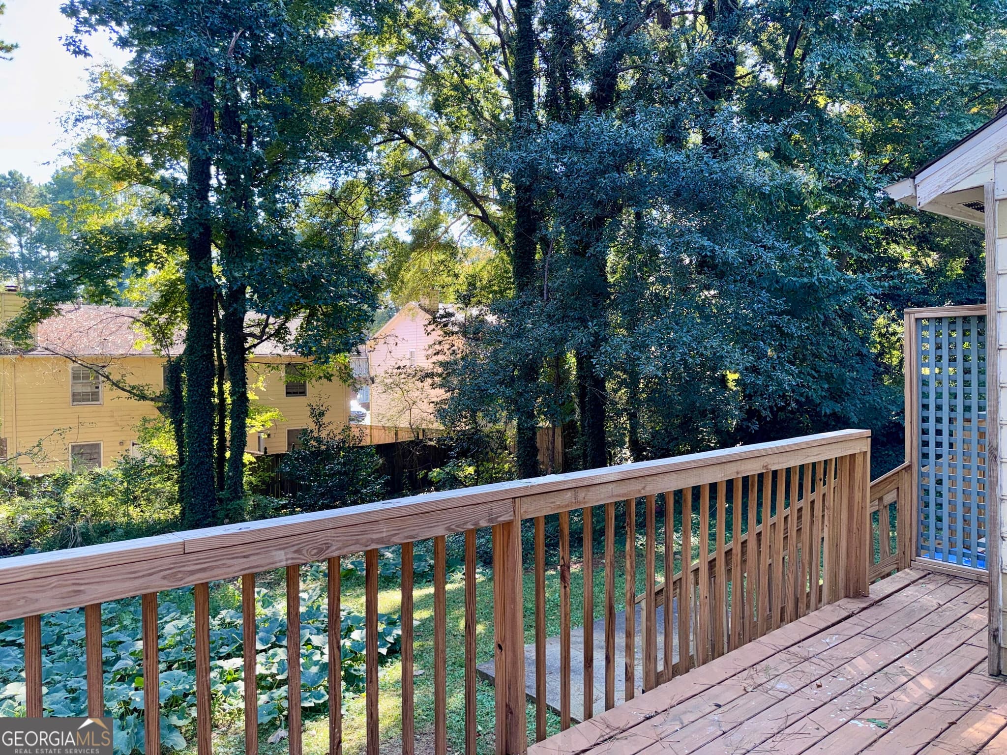 2 bedroom, 1.5 bathroom, 1,220 sq ft duplex for rent at 5248 Ridge Forest Drive, Stone Mountain, GA 30083 for $1,250 a month — photo 3