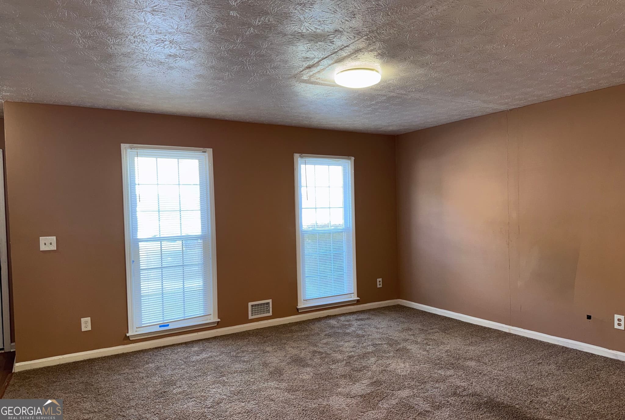 2 bedroom, 1.5 bathroom, 1,220 sq ft duplex for rent at 5248 Ridge Forest Drive, Stone Mountain, GA 30083 for $1,250 a month — photo 8