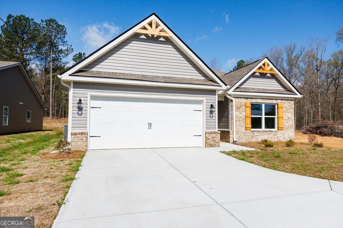 4 bedroom, 3 bathroom, 1,719 sq ft single family residence for sale at 118 Allan Green Drive, Gray, GA 31032 — photo 2