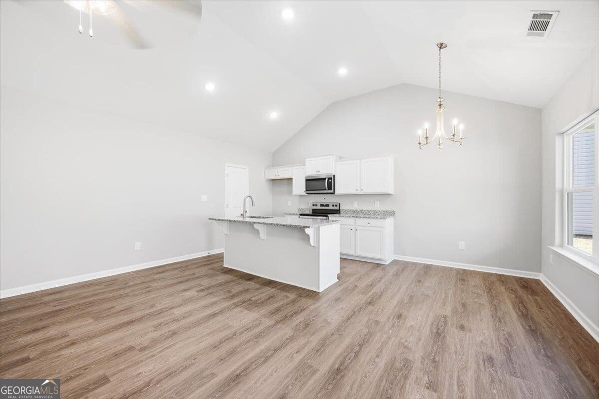 4 bedroom, 3 bathroom, 1,719 sq ft single family residence for sale at 118 Allan Green Drive, Gray, GA 31032 — photo 5