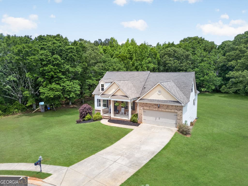 5 bedroom, 4 bathroom, 3,863 sq ft single family residence for sale at 448 Rabbit Run, Good Hope, GA 30641 — photo 2