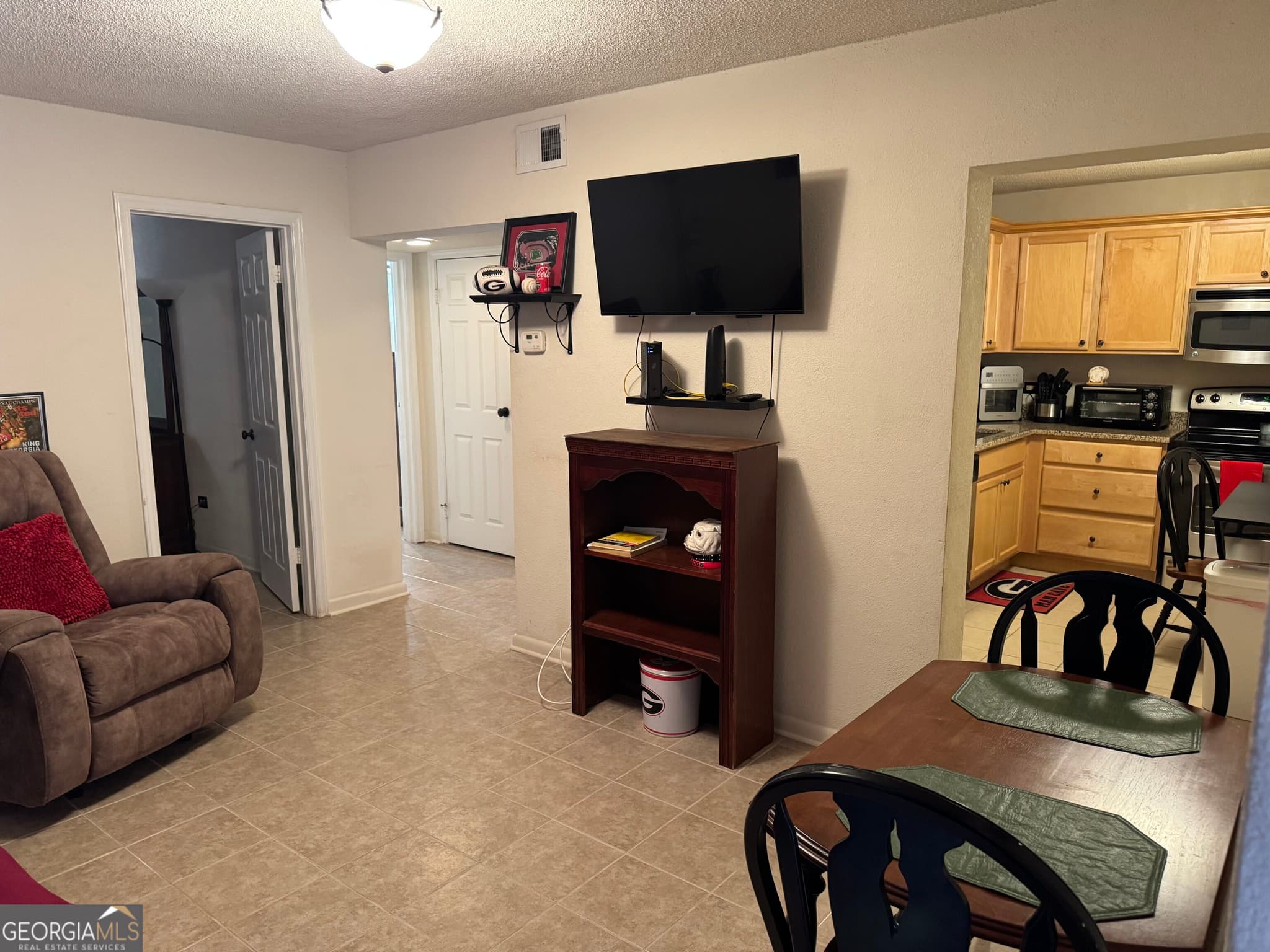 2 bedroom, 1 bathroom, 795 sq ft condominium for rent at 250 Little Street C 108, Athens, GA 30605 for $1,500 a month — photo 4
