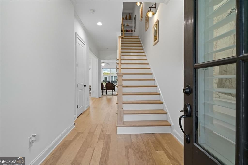 4 bedroom, 3.5 bathroom, 3,716 sq ft single family residence for sale at 3226 Artessa Lane, Roswell, GA 30075 — photo 2