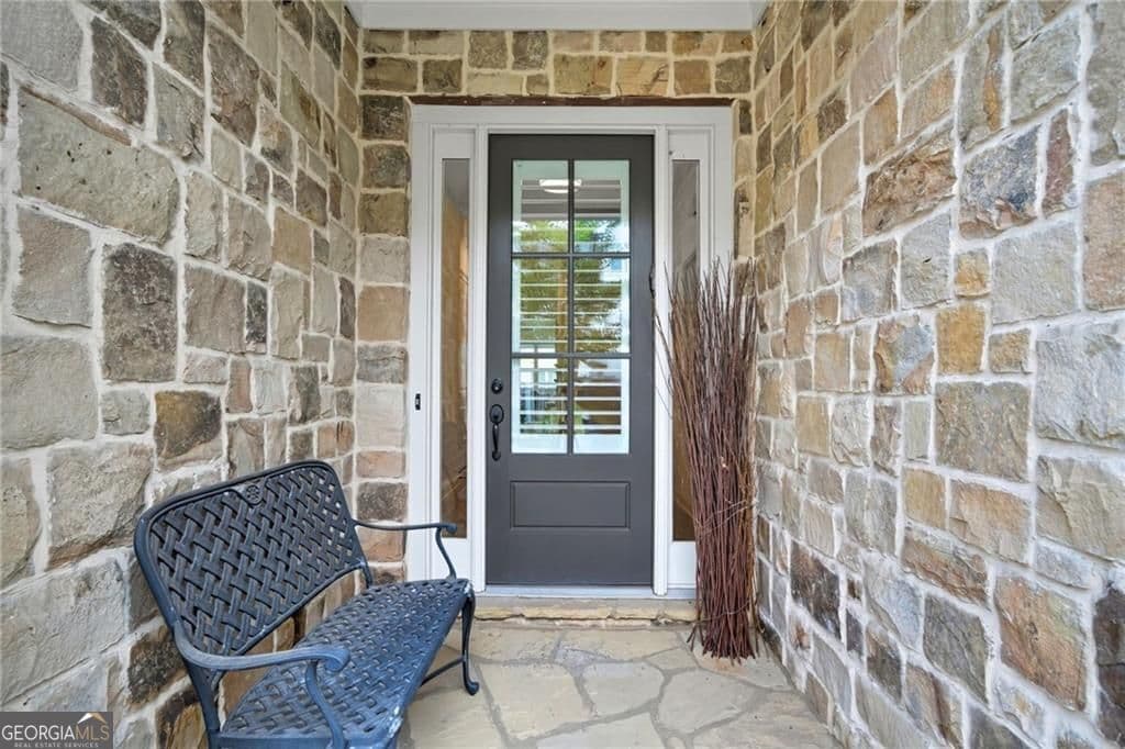 4 bedroom, 3.5 bathroom, 3,716 sq ft single family residence for sale at 3226 Artessa Lane, Roswell, GA 30075 — photo 8