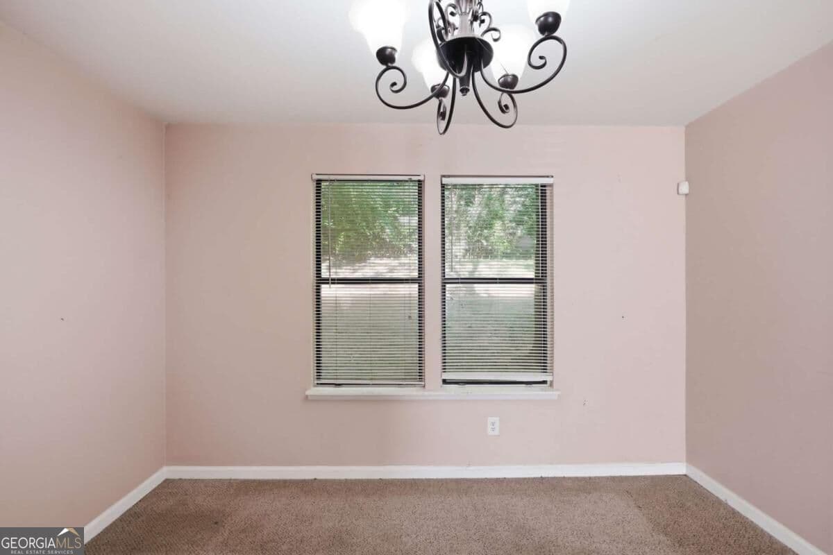 4 bedroom, 2.5 bathroom, 2,045 sq ft single family residence for sale at 1001 Chapman Lane, Stone Mountain, GA 30088 — photo 9